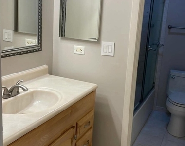 1015 Casa Drive - Photo Thumbnail 9