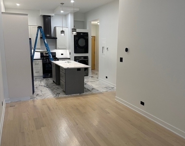 218 Washington Street - Photo Thumbnail 2