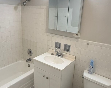 1119 E Algonquin Road - Photo Thumbnail 22