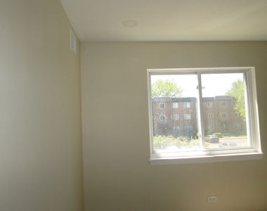 920 Casey Court - Photo Thumbnail 11