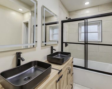 1337 S Austin Boulevard - Photo Thumbnail 10
