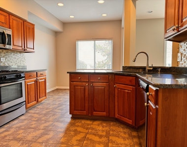 1617 Spaulding Road - Photo Thumbnail 3