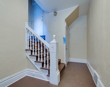 325 E Chicago Street - Photo Thumbnail 12