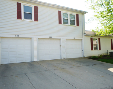 223 Harvest Court - Photo Thumbnail 18