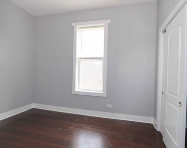 2858 S Saint Louis Avenue - Photo Thumbnail 8