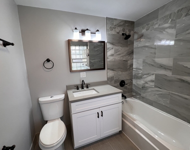 220 S Hamilton Avenue - Photo Thumbnail 15