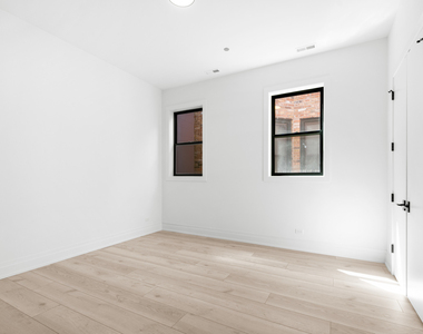 1331 W Taylor Street - Photo Thumbnail 3