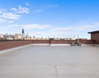 1331 W Taylor Street - Photo Thumbnail 13
