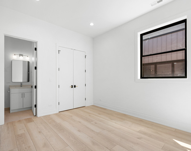 1331 W Taylor Street - Photo Thumbnail 7