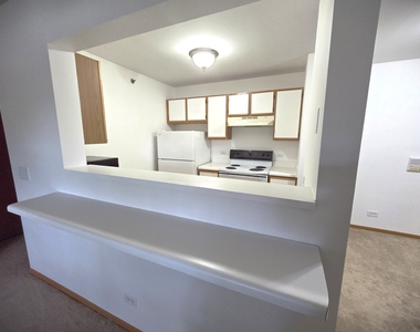 440 Cunat Boulevard - Photo Thumbnail 3