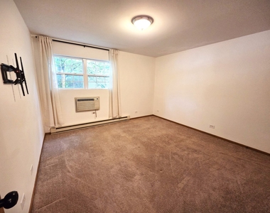 440 Cunat Boulevard - Photo Thumbnail 4
