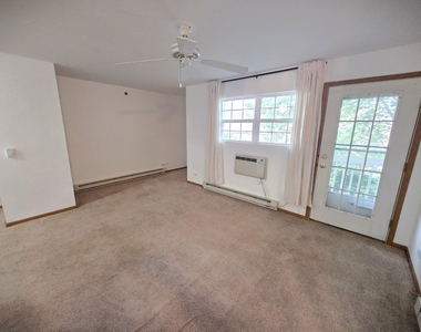 440 Cunat Boulevard - Photo Thumbnail 1