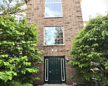 440 Cunat Boulevard - Photo Thumbnail 11
