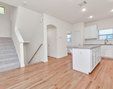 3627 Main Plaza Drive - Photo Thumbnail 14