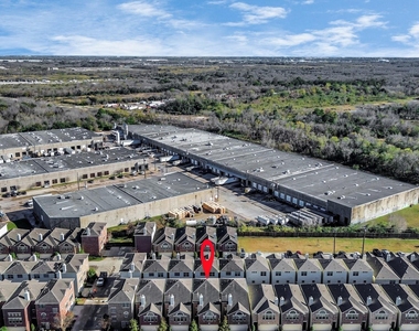 3627 Main Plaza Drive - Photo Thumbnail 32