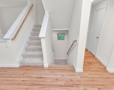 3627 Main Plaza Drive - Photo Thumbnail 8