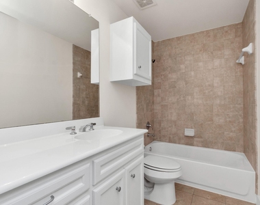 3627 Main Plaza Drive - Photo Thumbnail 5