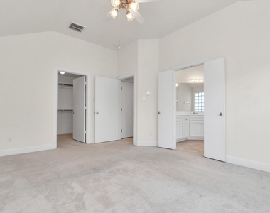 3627 Main Plaza Drive - Photo Thumbnail 22