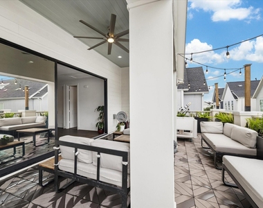 8741 Park Kolbe Lane - Photo Thumbnail 27
