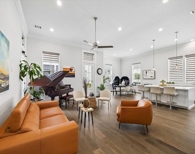8741 Park Kolbe Lane - Photo Thumbnail 4