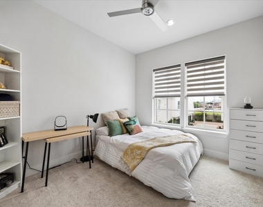 8741 Park Kolbe Lane - Photo Thumbnail 19