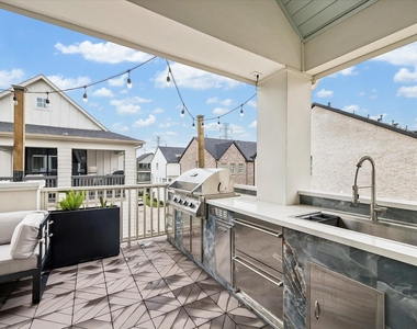 8741 Park Kolbe Lane - Photo Thumbnail 26