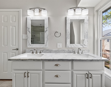 6351 Briar Rose Drive - Photo Thumbnail 16