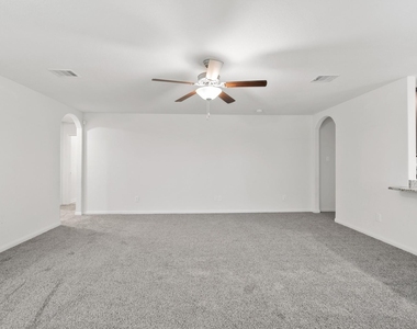 8410 Bermuda Blue Road - Photo Thumbnail 9