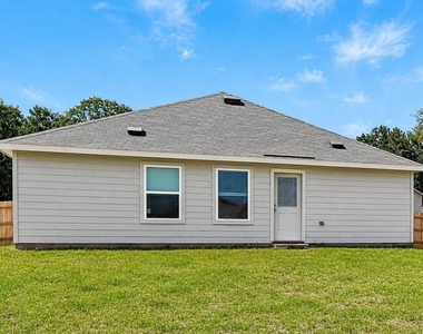 16118 Hatton Drive - Photo Thumbnail 14