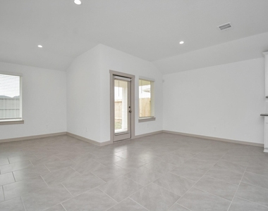 7731 Suffolk Valley Lane - Photo Thumbnail 27