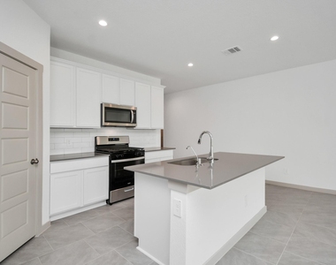 7731 Suffolk Valley Lane - Photo Thumbnail 21