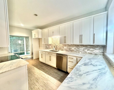 2323 Bering Drive - Photo Thumbnail 15