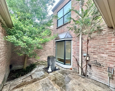 2323 Bering Drive - Photo Thumbnail 43