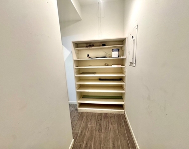 2323 Bering Drive - Photo Thumbnail 21