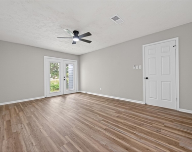 12079 Maverick Drive - Photo Thumbnail 24
