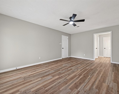 12079 Maverick Drive - Photo Thumbnail 25