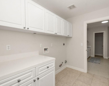4119 Pembrooke Way - Photo Thumbnail 23