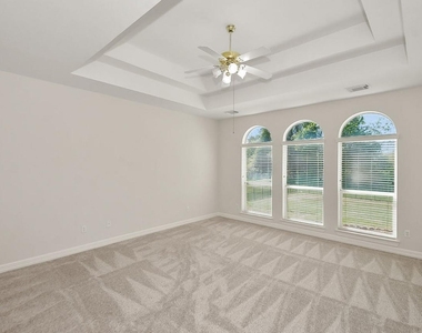 4119 Pembrooke Way - Photo Thumbnail 8