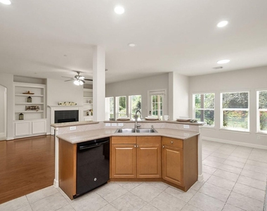 4119 Pembrooke Way - Photo Thumbnail 16