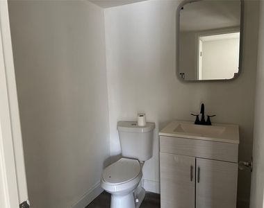 6119 Dryad Drive - Photo Thumbnail 10