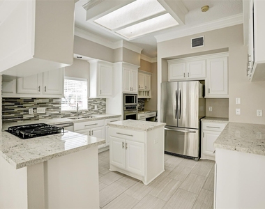 4425 Mildred Street - Photo Thumbnail 14