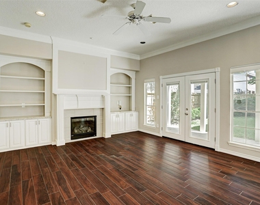 4425 Mildred Street - Photo Thumbnail 9