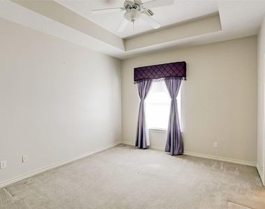 4425 Mildred Street - Photo Thumbnail 22
