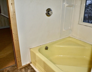 224 East Main - Photo Thumbnail 14