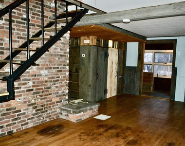 224 East Main - Photo Thumbnail 9