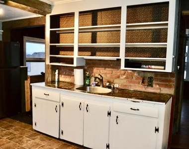 224 East Main - Photo Thumbnail 4