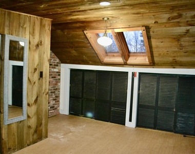 224 East Main - Photo Thumbnail 12