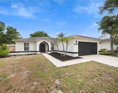 15624 Sunny Crest Lane - Photo Thumbnail 2