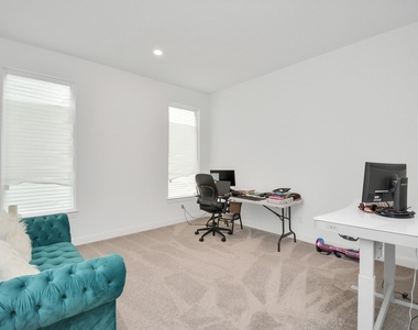 21302 Rose Loch Lane - Photo Thumbnail 4