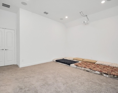 21302 Rose Loch Lane - Photo Thumbnail 33